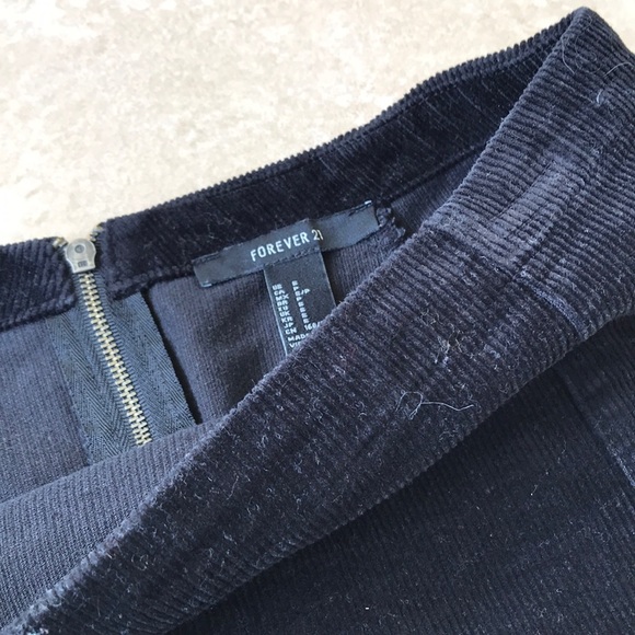 Forever 21 mini skirt - Picture 5 of 7